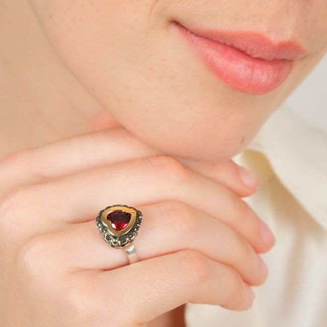 Bague Vintage Rouge en Argent et Or 