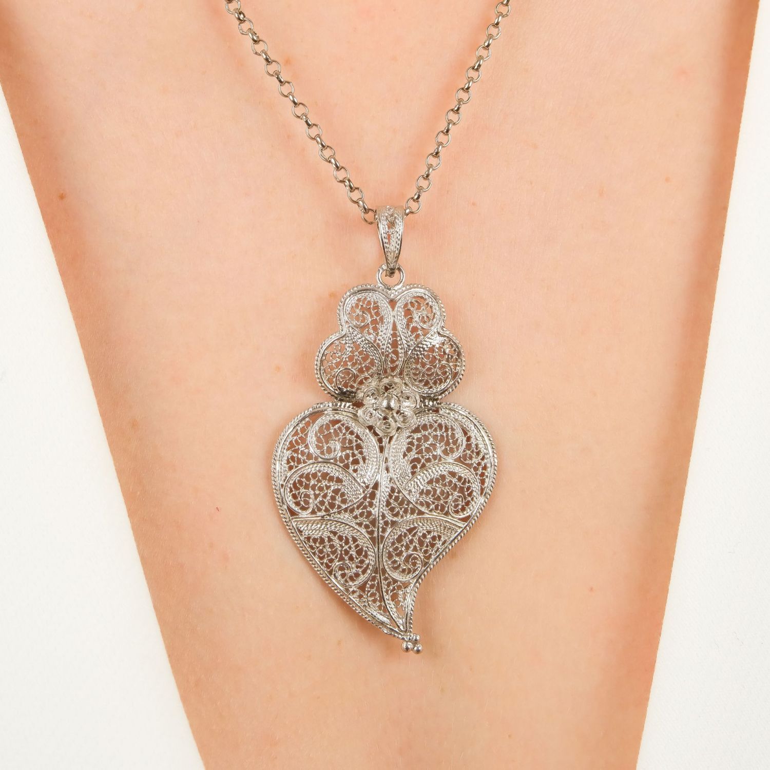 Necklace Heart of Viana 5,5 cm in Silver 