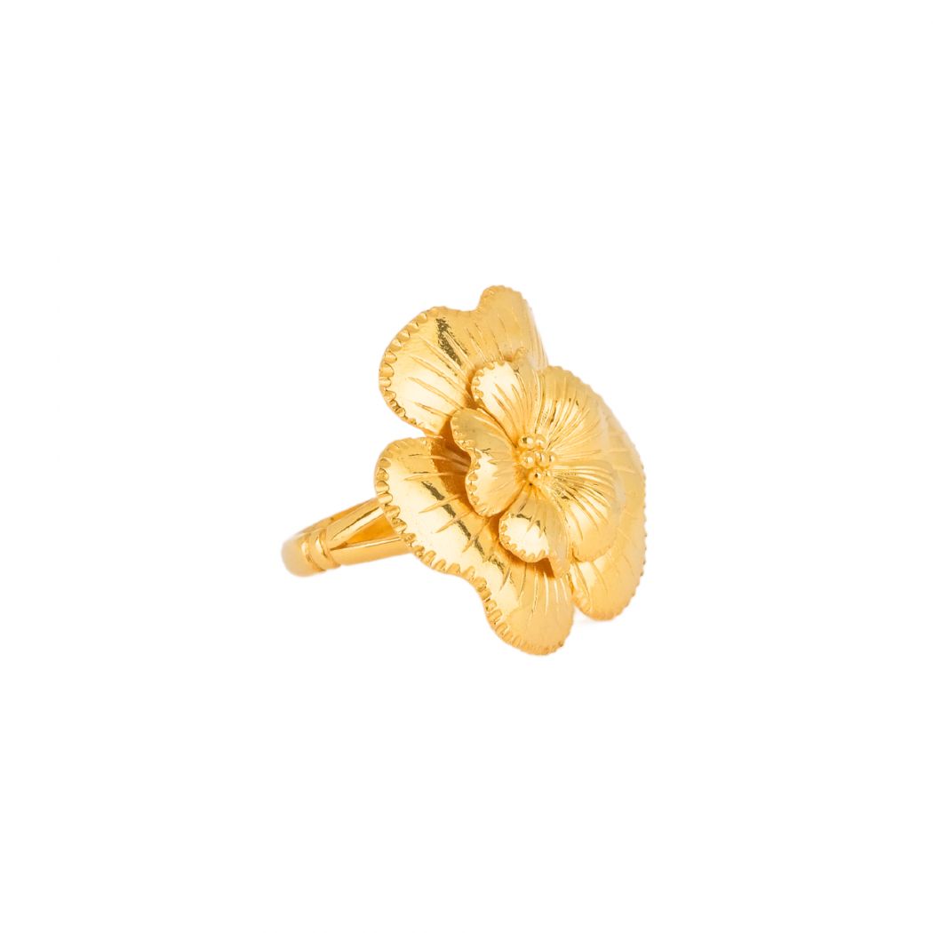 Ring There Goes the Flower of Amália in Gold Plated Silver